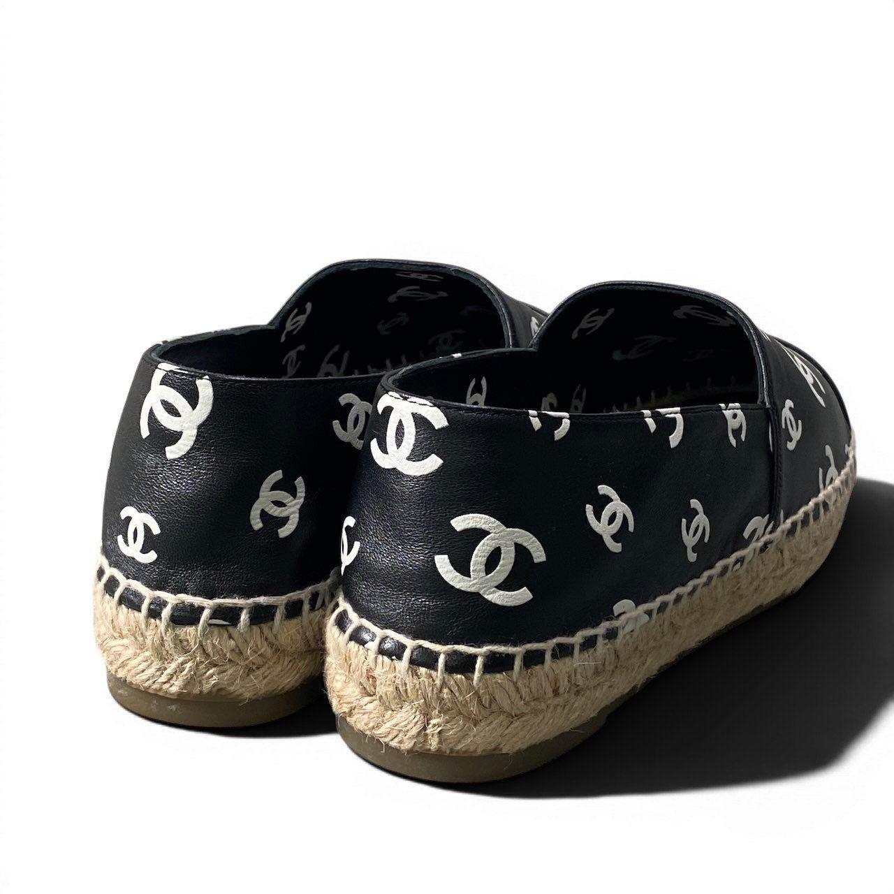 Chanel Espadrilles Flat Shoes CC Logo Leather 39 Black — view 4