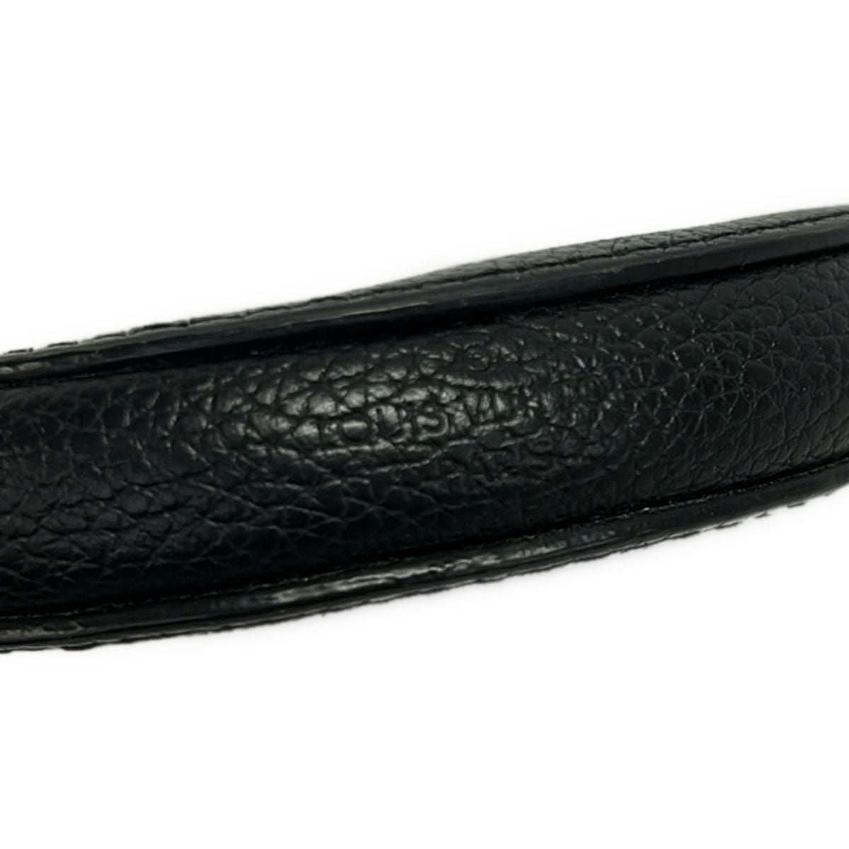 Louis Vuitton Coin Case Mahina Black Bella Leather Cowhide — view 4