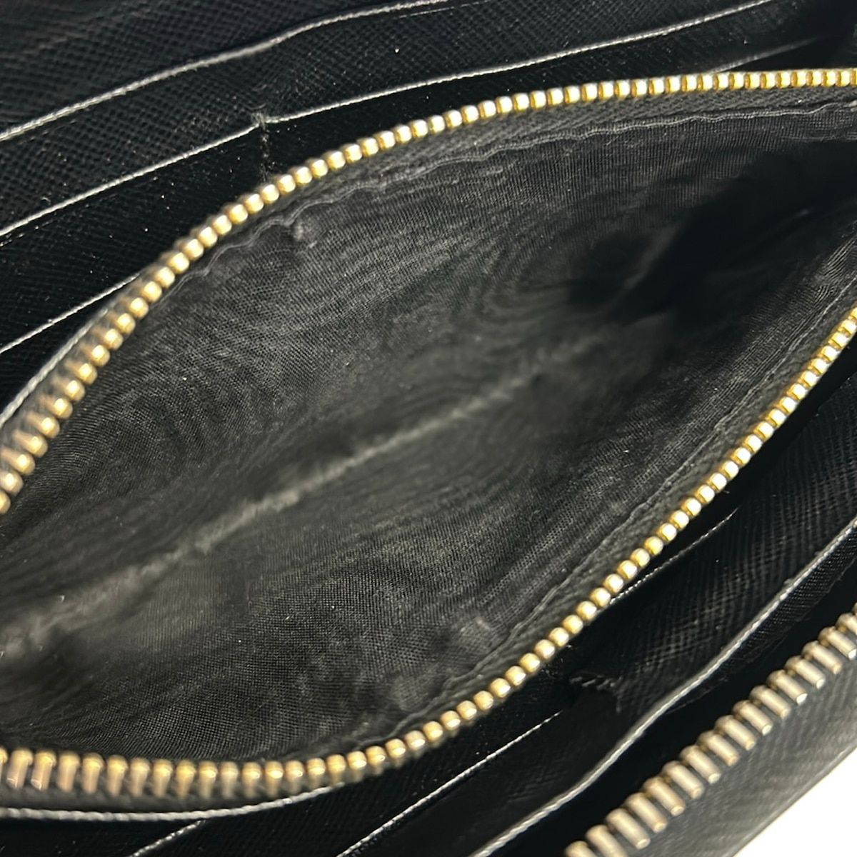 Prada Wallet Black Zip Around Leather — view 4