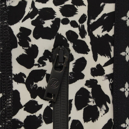 Louis Vuitton Nylon Monogram Leopard Half Leggings Pants Black White 36 — view 7