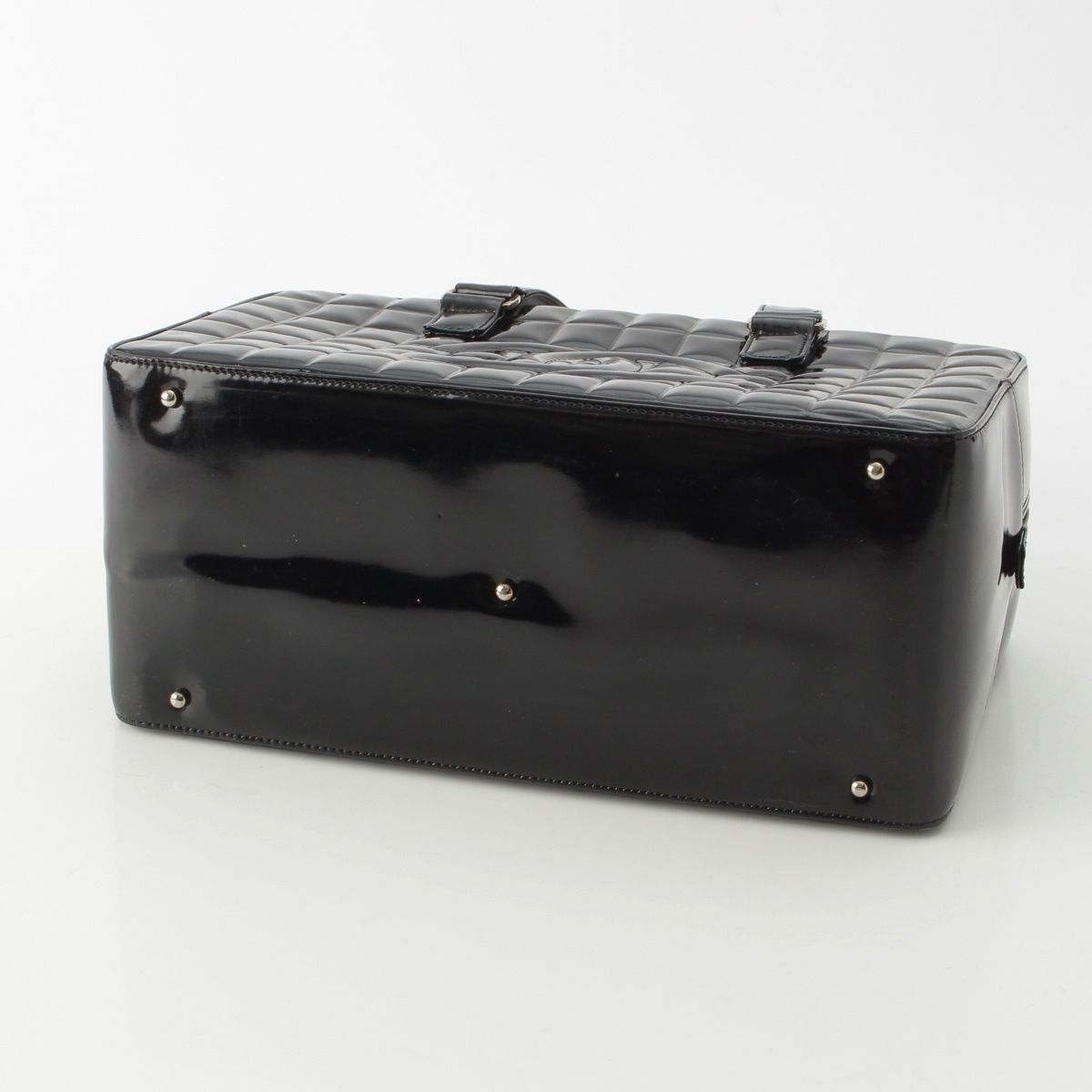 Chanel Choco Bar CC Logo Patent Handbag Black — view 5