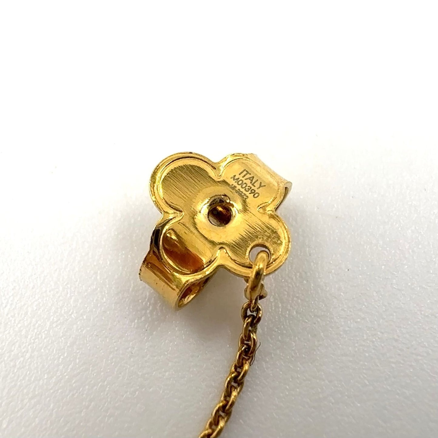 Louis Vuitton Boucle Doreille Petit Metal Gold Earrings — view 5