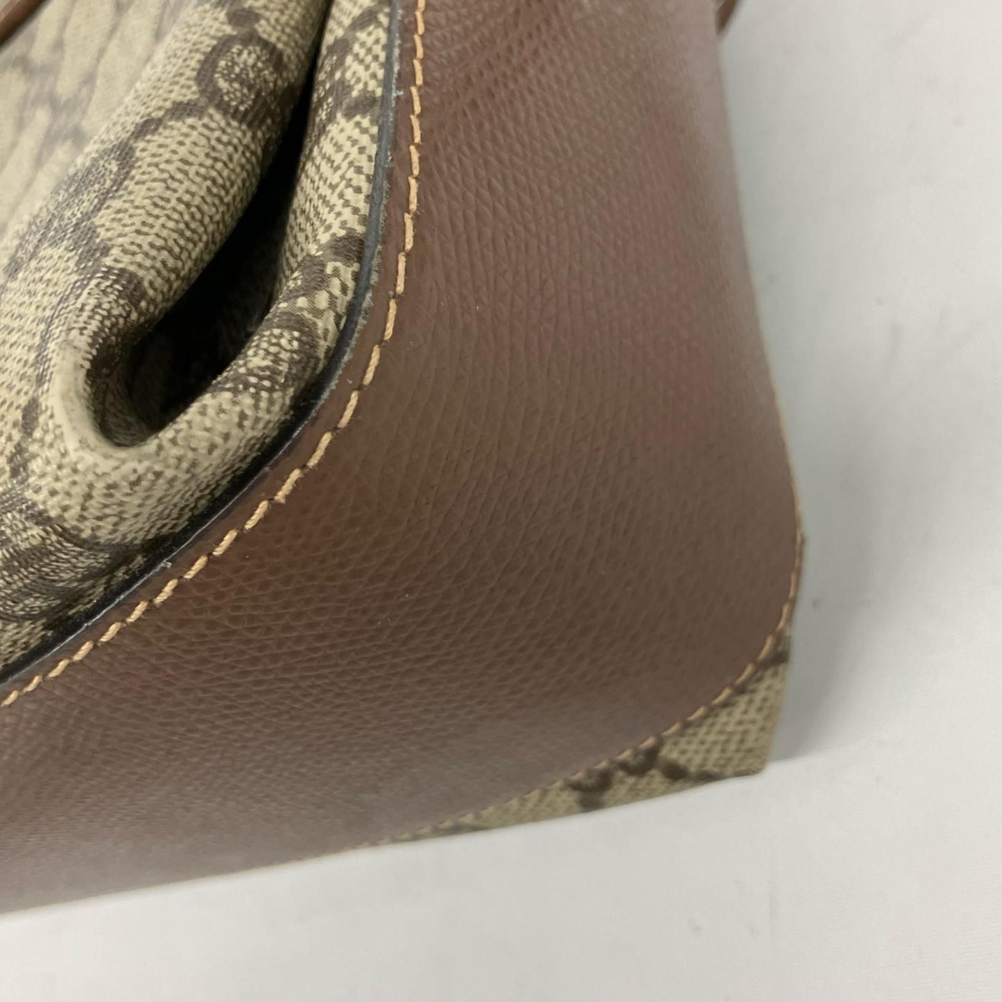 Gucci Shoulder Bag Vintage GG Supreme Beige — view 5