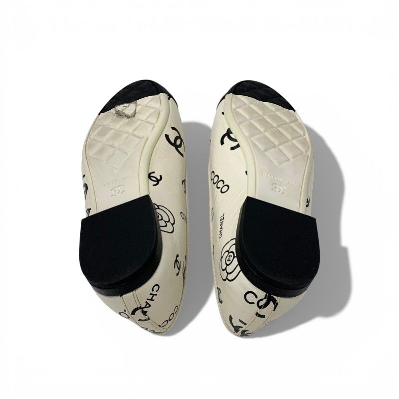 Chanel Flat Shoes Lambskin White Black Ballerina CC Logo Camellia Ribbon Ballet — view 6