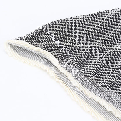 Hermes Tag Lozange Pleated Silk 100% Shawl Scarf Enm — view 4