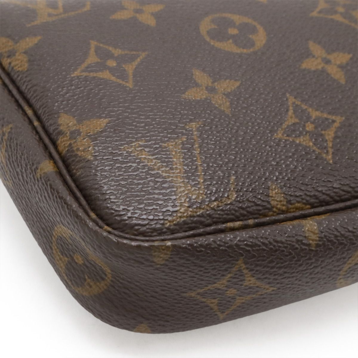 Louis Vuitton Monogram Pochette Pouch Handbag Party — view 3