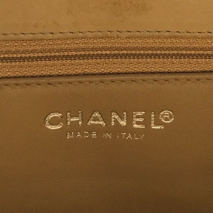 Chanel CC Logo Chocolate Bar Patent Hand Tote Yellow — view 9