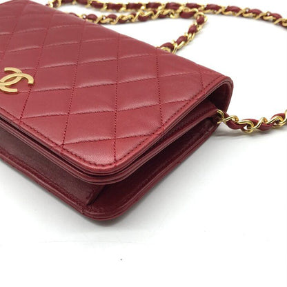 Chanel CC Logo Mini Quilted Lambskin Shoulder Bag Red — view 6