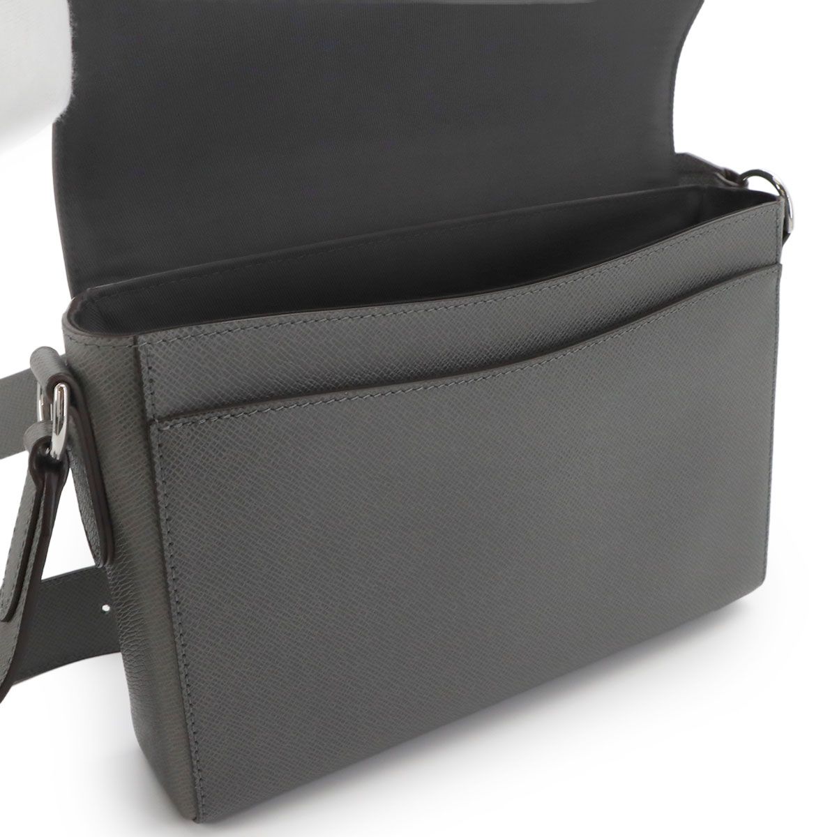 Louis Vuitton Taiga New Flap Messenger Shoulder Bag Gray — view 7