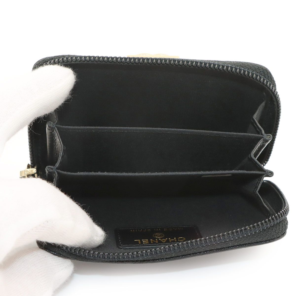 Chanel Boy Zip Coin Purse Caviar Leather Black Gold — view 6