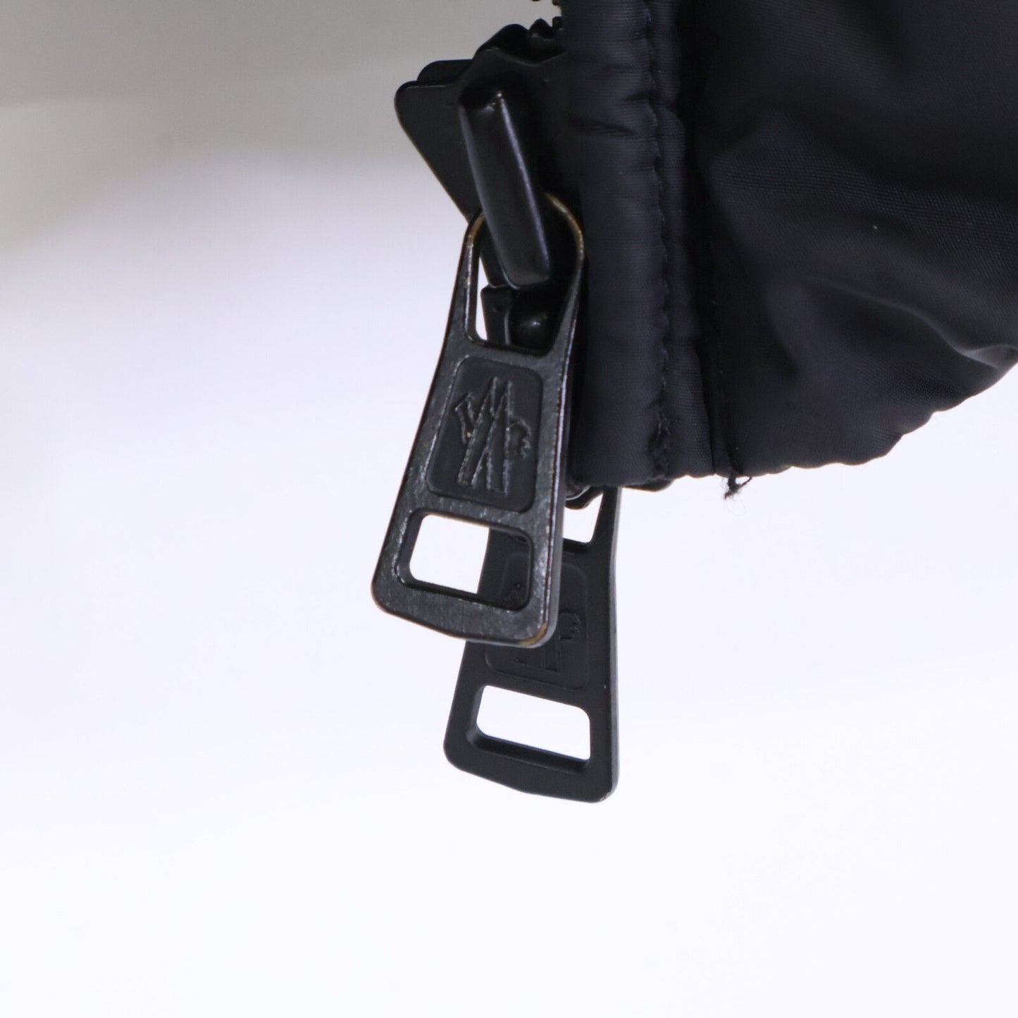 Moncler Montcla Inside Logo Embroidered Grosgrain Tape Hoodie Down — view 7