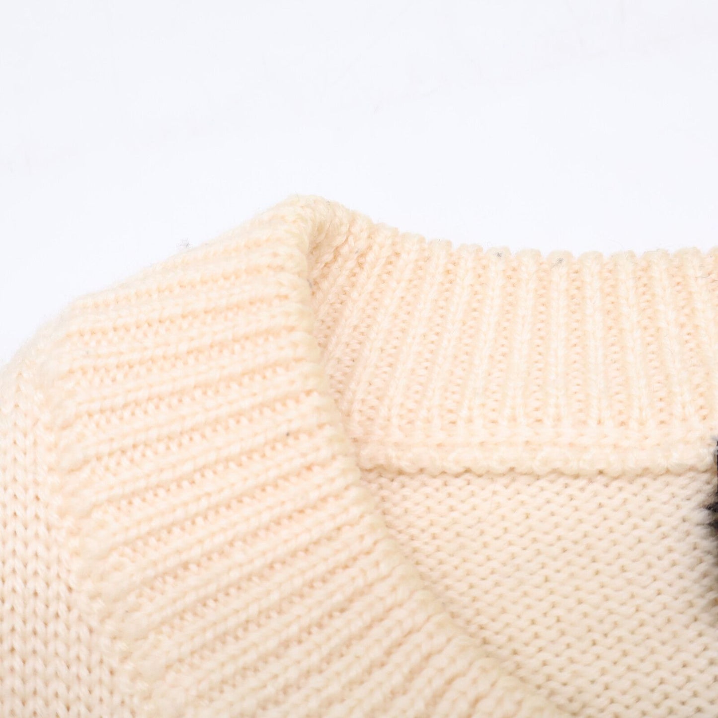 Louis Vuitton Zll Collaboration Letter Crew Neck Knit Sweater — view 9