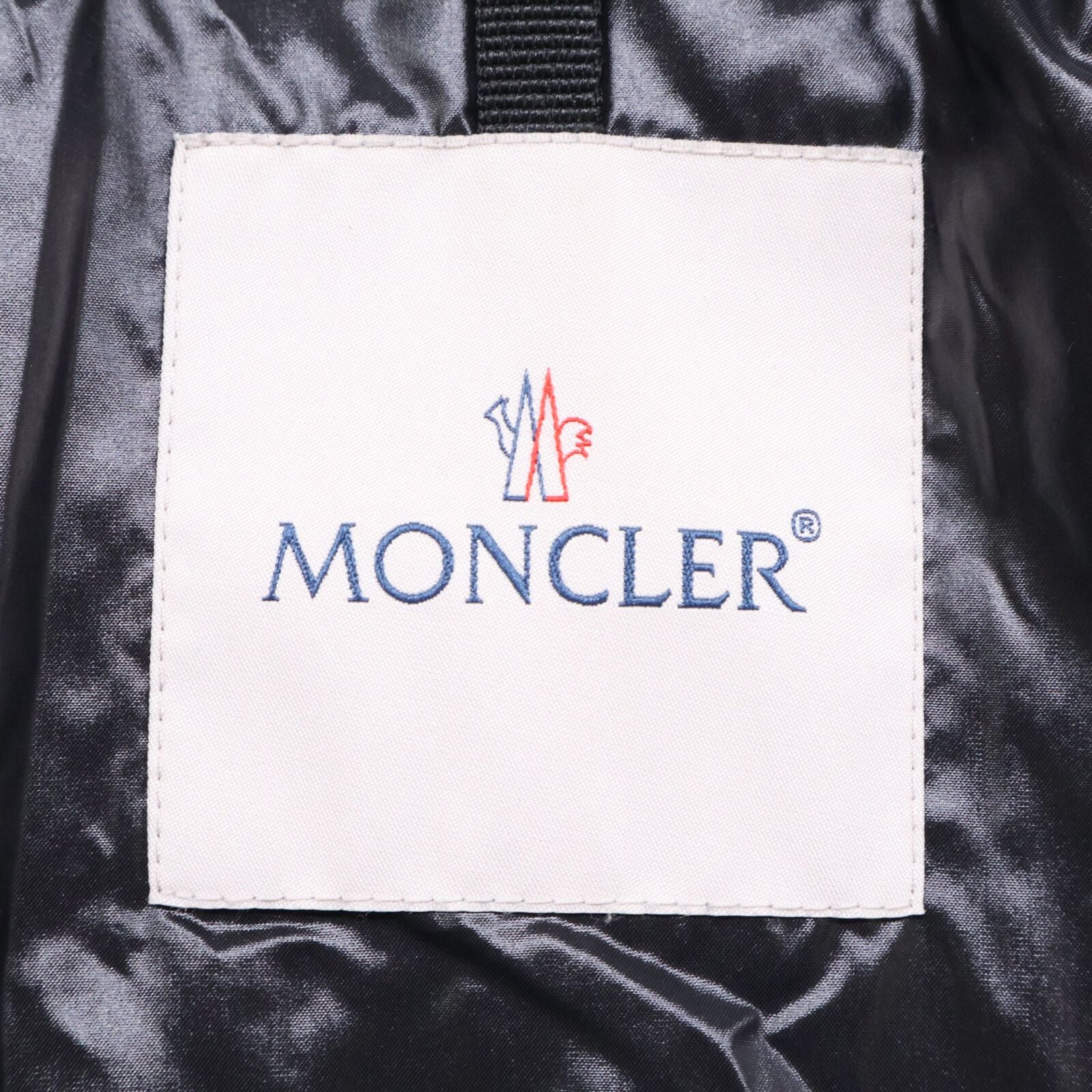 Moncler Montcla Inside Logo Embroidered Grosgrain Tape Hoodie Down — view 5