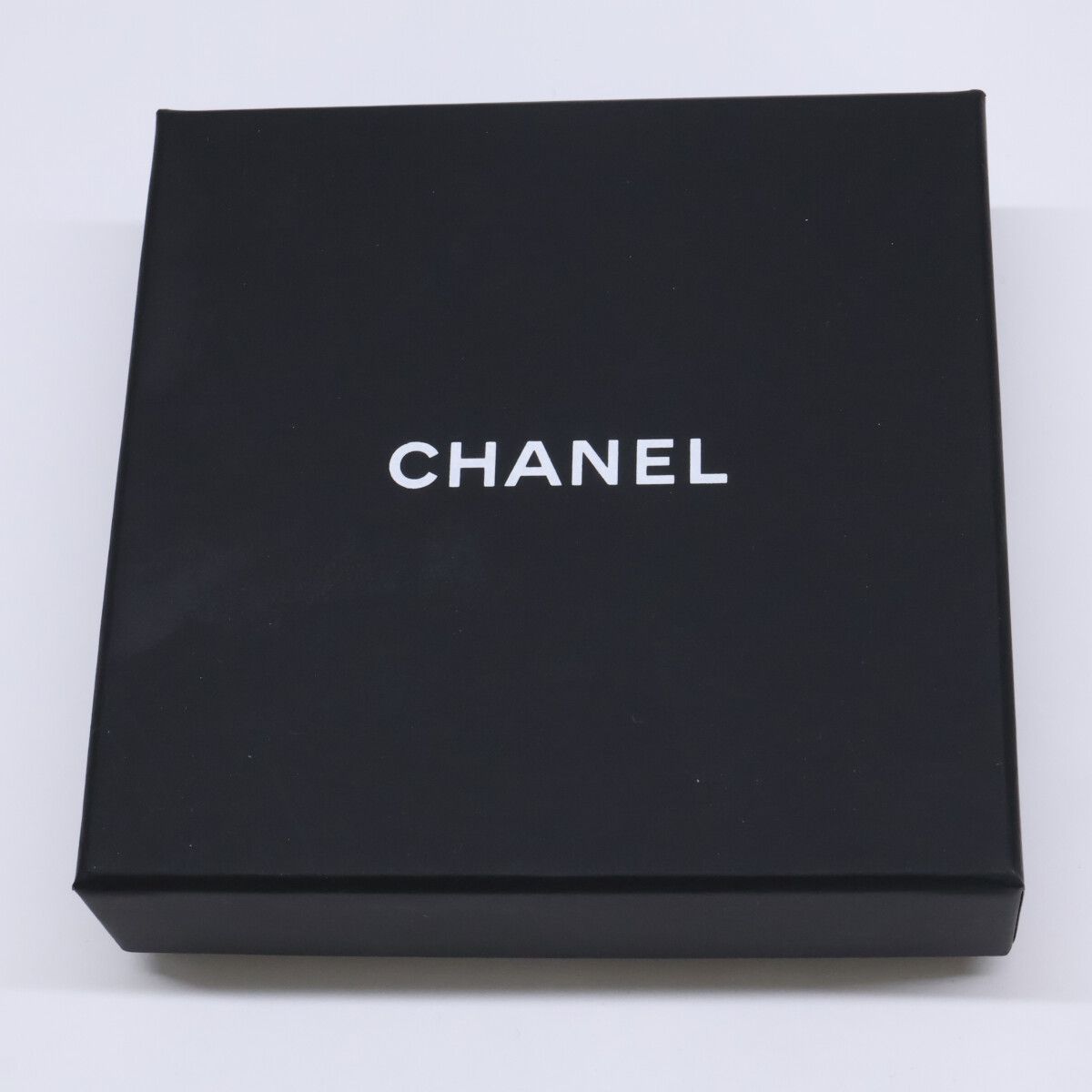 Chanel Ribbon Motif CC Logo Earrings — view 7