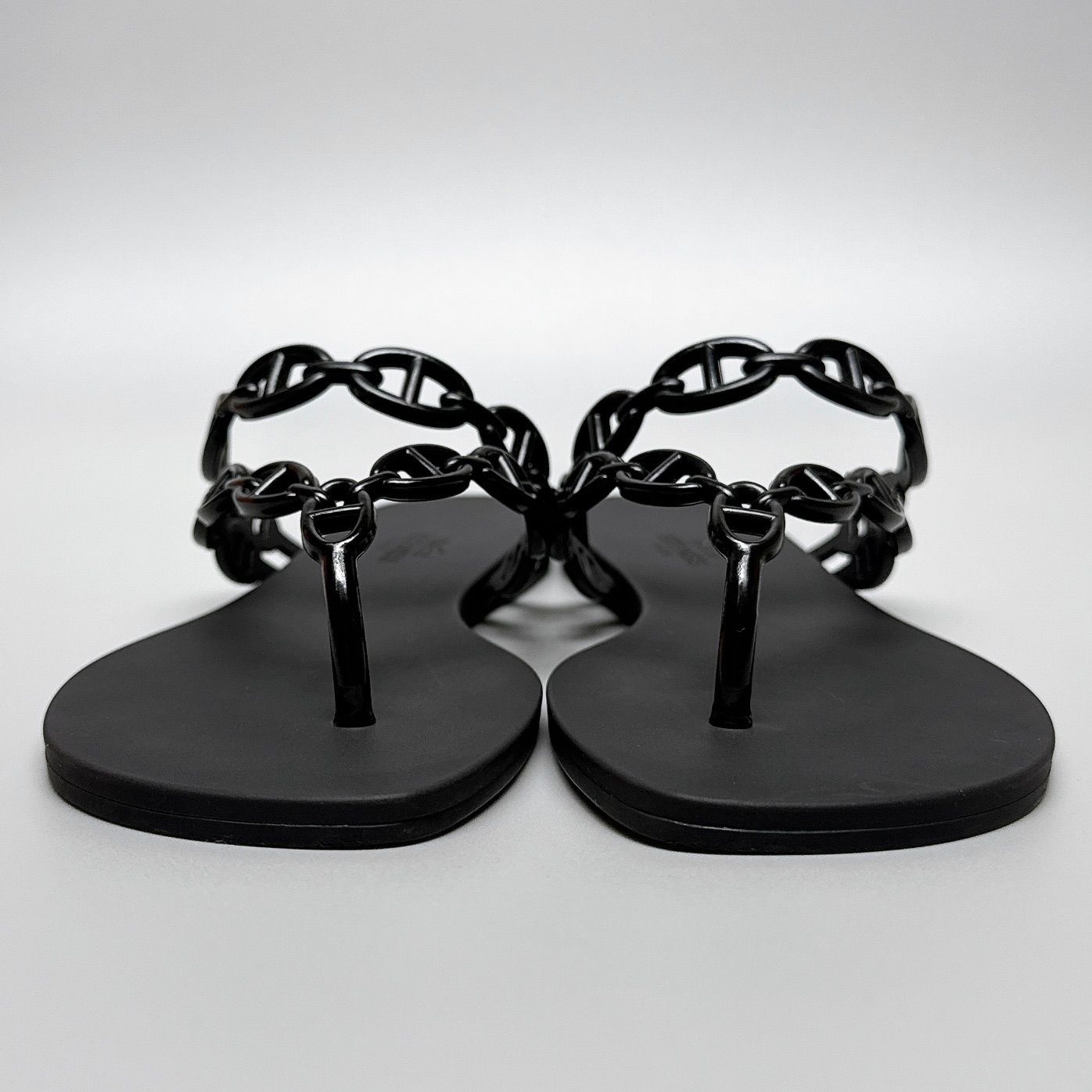 Hermes Island Sandals 38 Black Thong — view 3