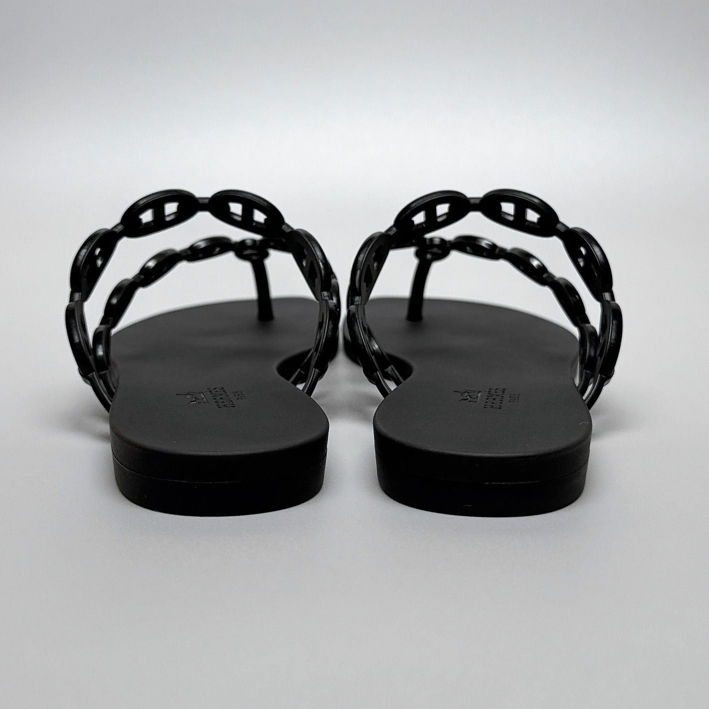 Hermes Island Sandals 38 Black Thong — view 4