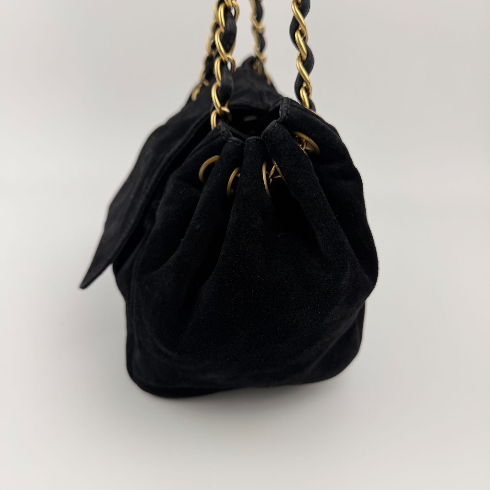 Chanel CC Logo Chain Shoulder Bag Crossbody Black Suede Vintage — view 7