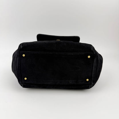 Chanel CC Logo Chain Shoulder Bag Crossbody Black Suede Vintage — view 8