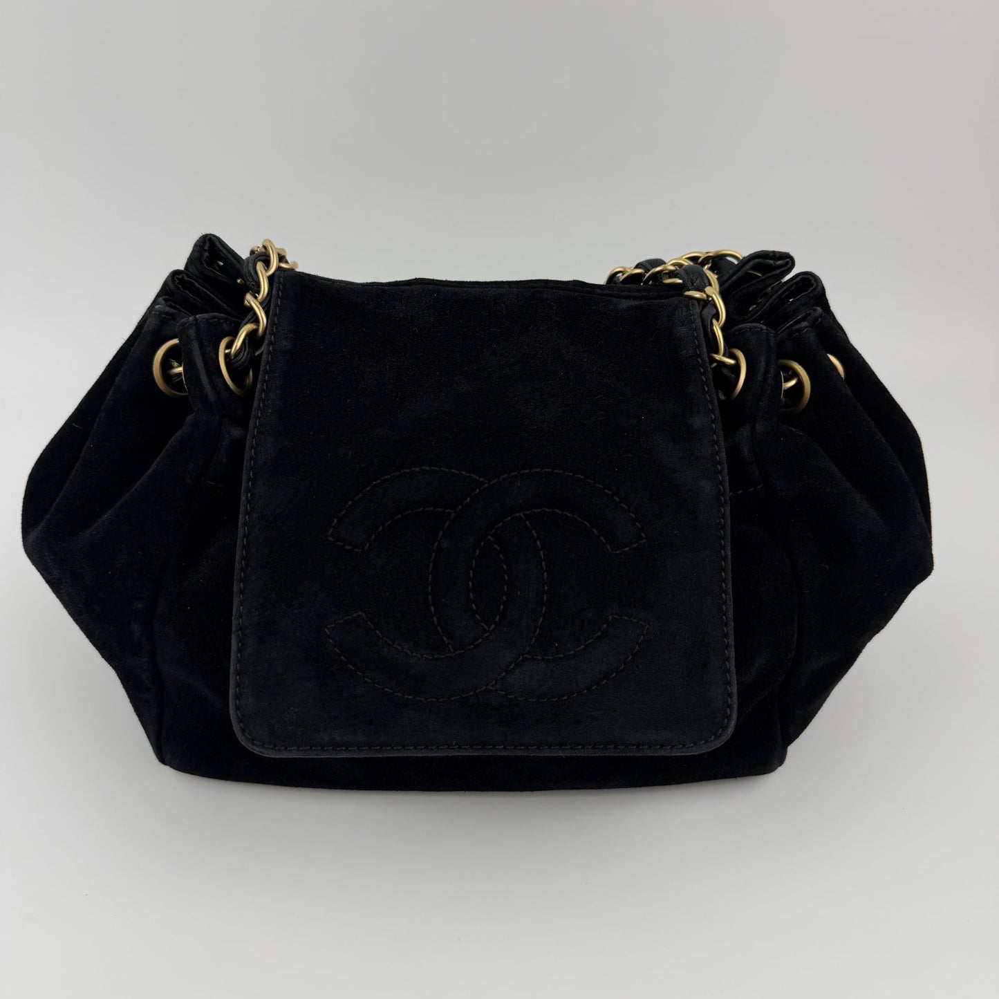 Chanel CC Logo Chain Shoulder Bag Crossbody Black Suede Vintage — view 4