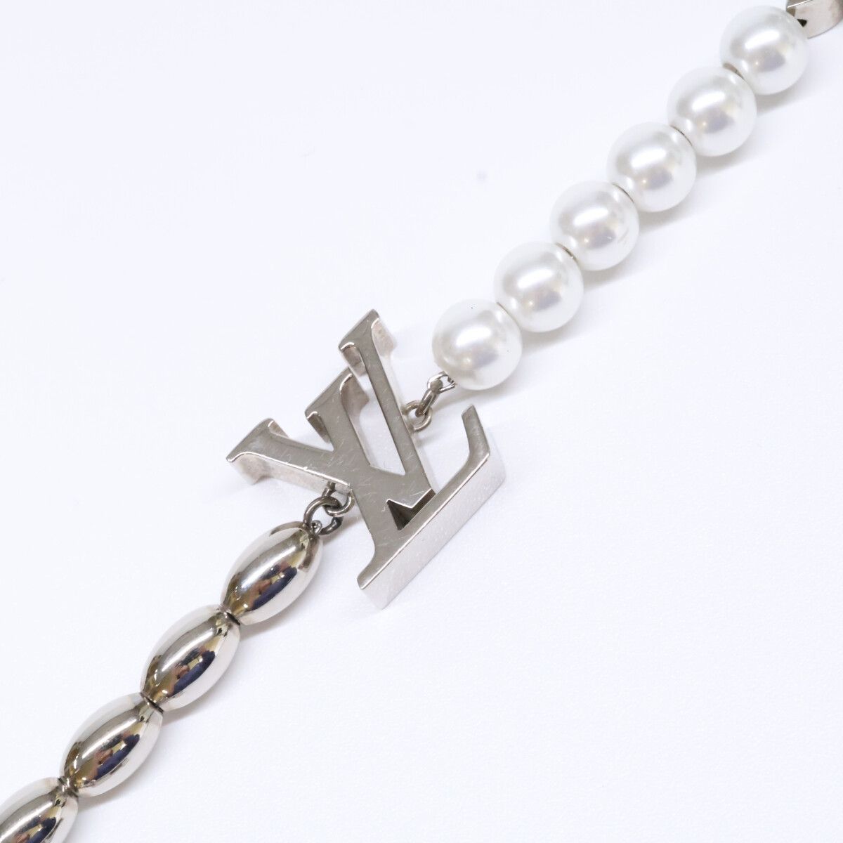 Louis Vuitton Pearl Fusion Bag Charm — view 4