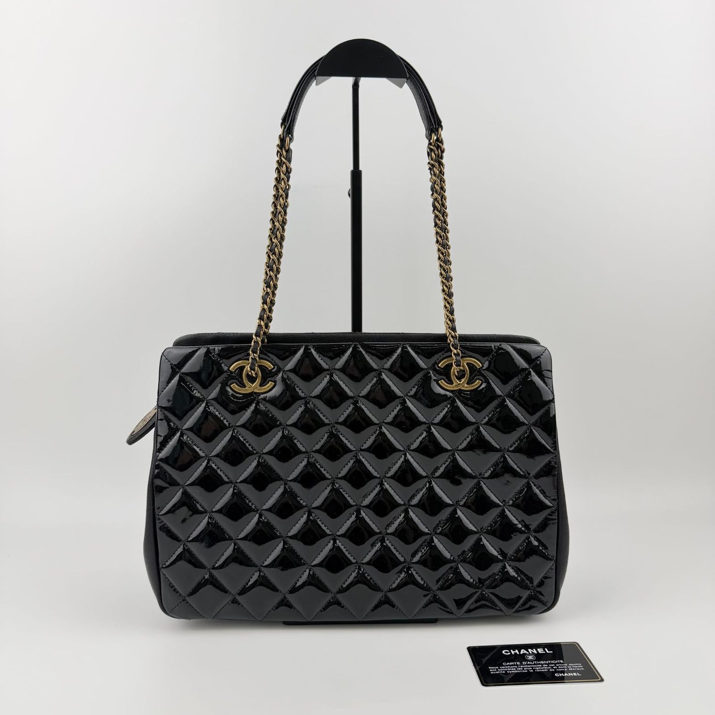 Chanel CC Logo Quilted Chain Shoulder Bag Black Enamel Vintage — view 3