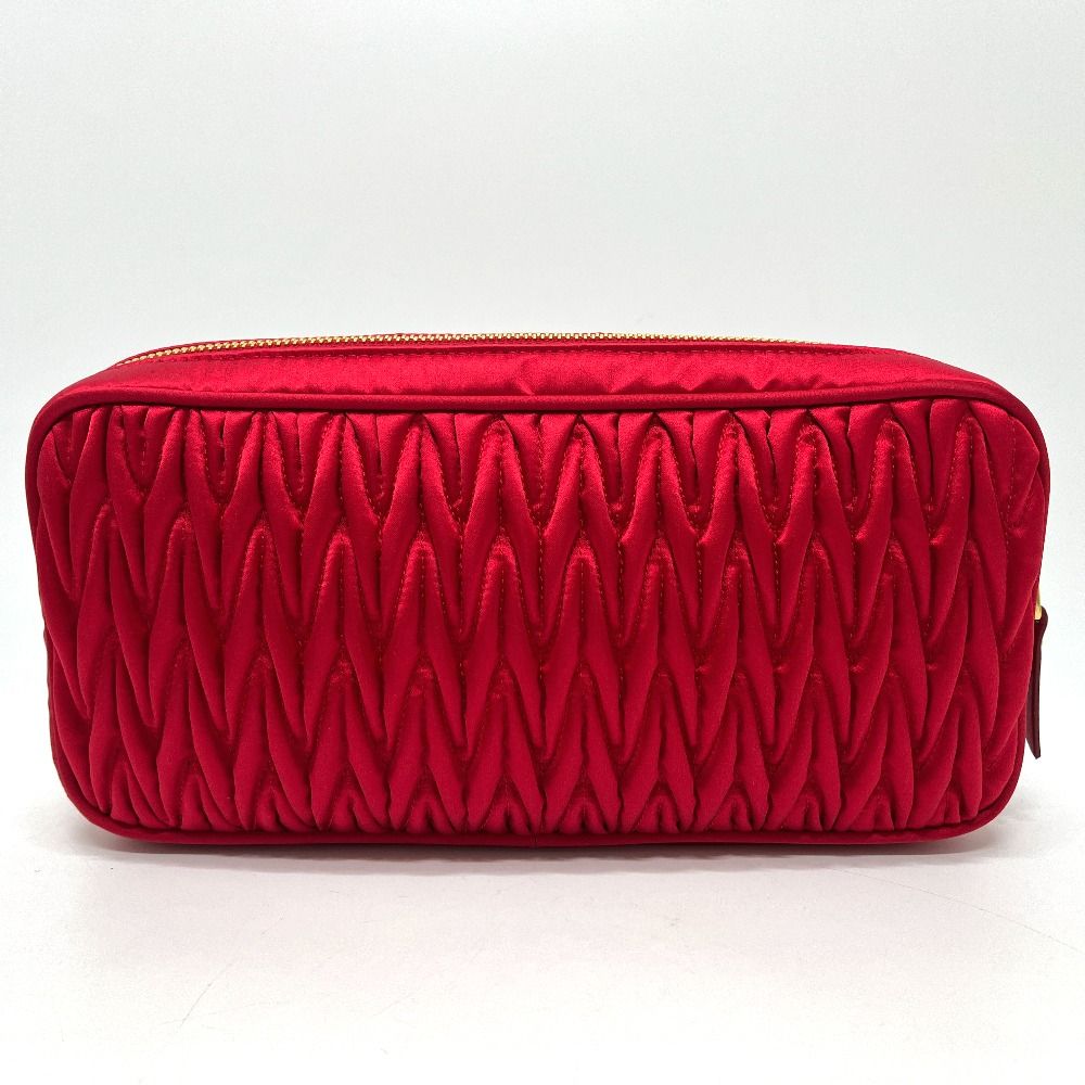 Miu Travel Pouch Logo Matelasse Satin Canvas Red — view 3