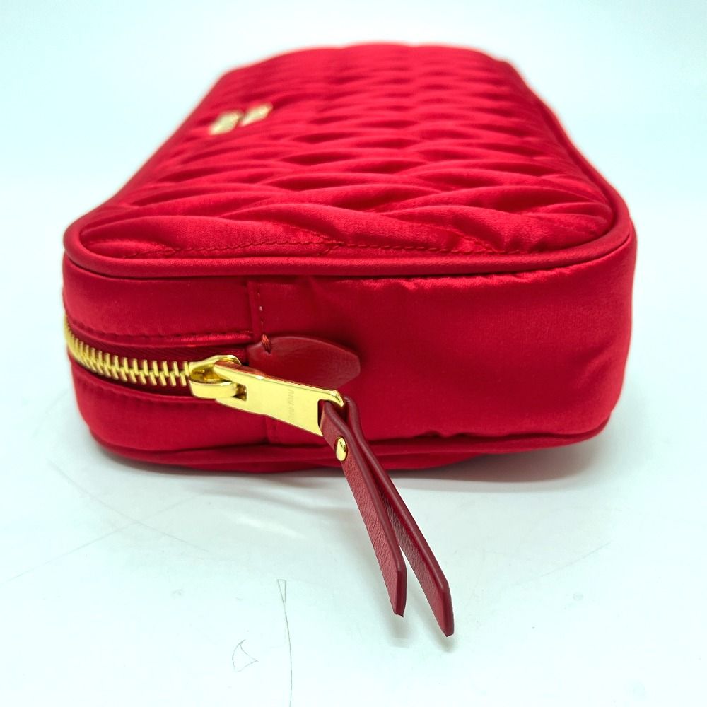 Miu Travel Pouch Logo Matelasse Satin Canvas Red — view 5
