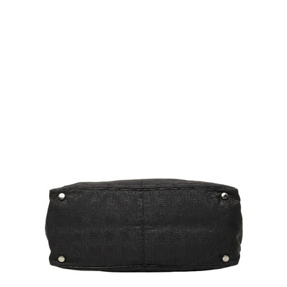 Chanel CC Logo New Travel Line Tote MM Black Nylon Leather — view 3