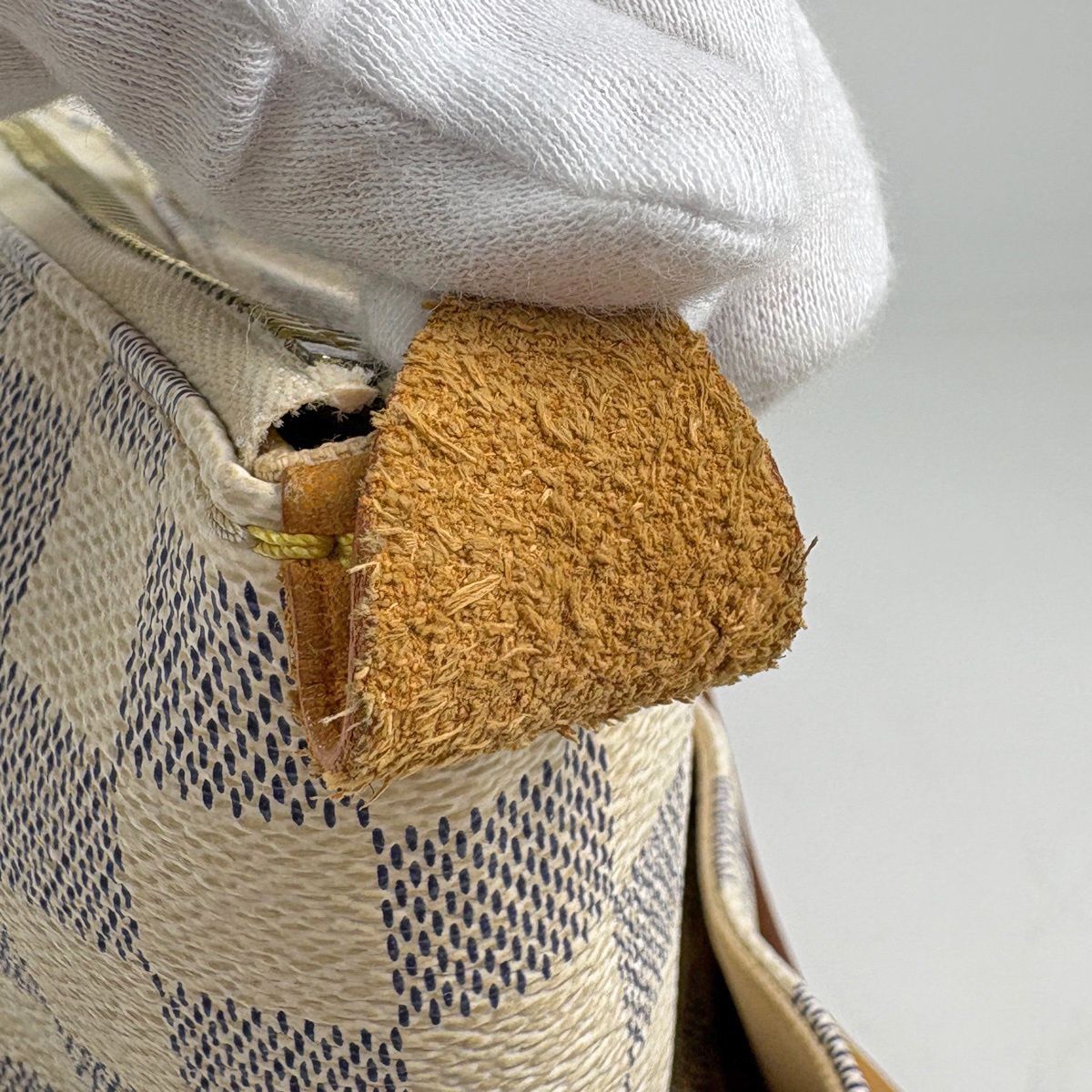 Louis Vuitton Totally MM Shoulder Bag Tote Damier Azur White — view 6