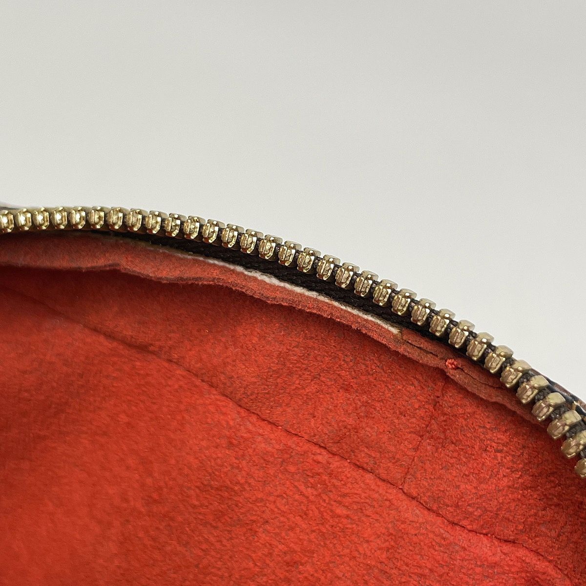 Louis Vuitton Saria Mini Handbag Damier Brown — view 6