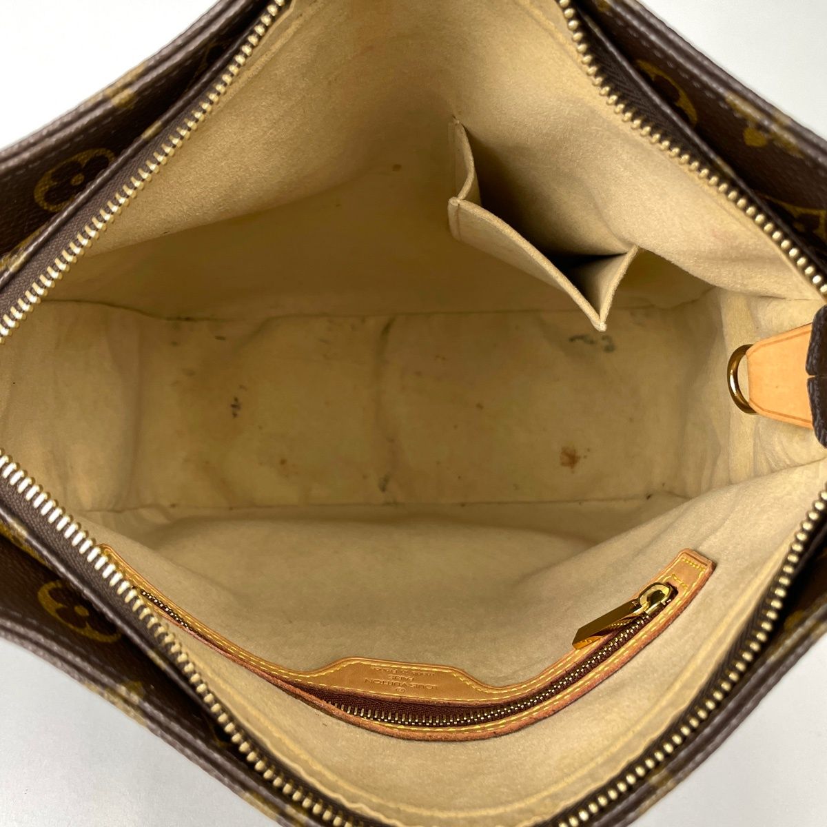 Louis Vuitton Looping GM Shoulder Bag Monogram Brown — view 9