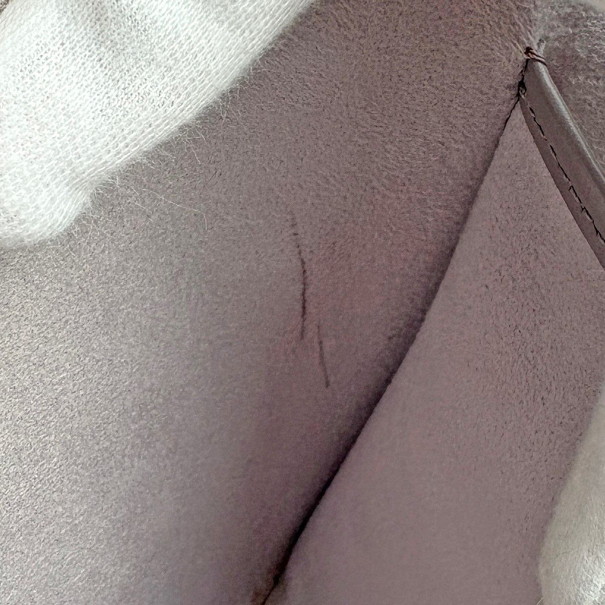 Louis Vuitton Nocturne Handbag Epi Lilac — view 8