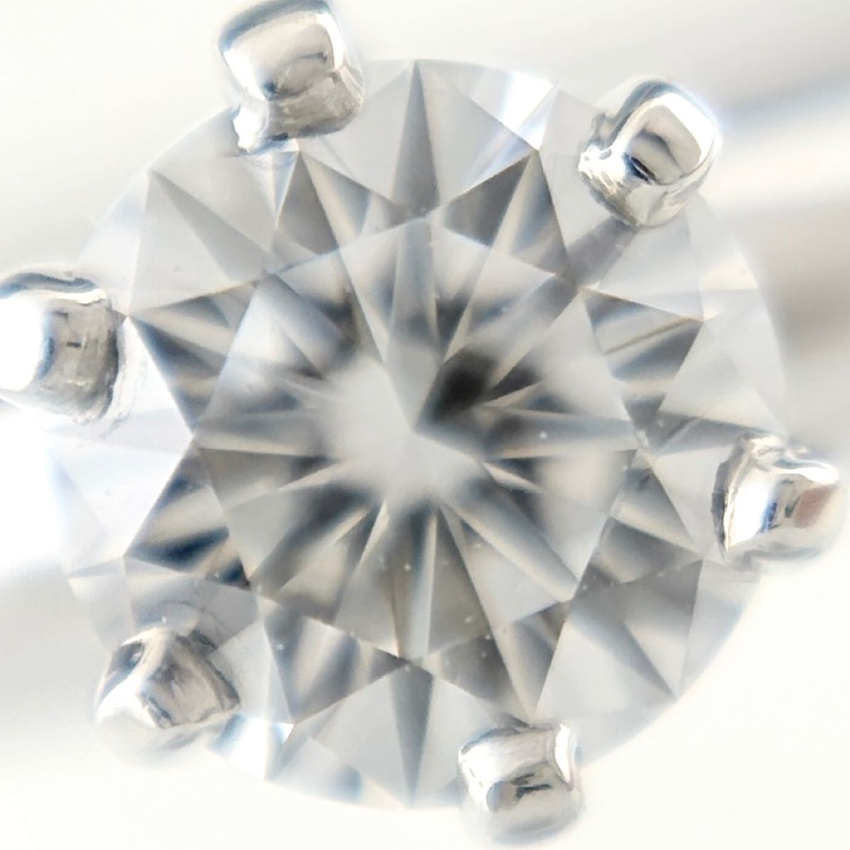 Tiffany & Co Diamond Ring Platinum Solitaire — view 2