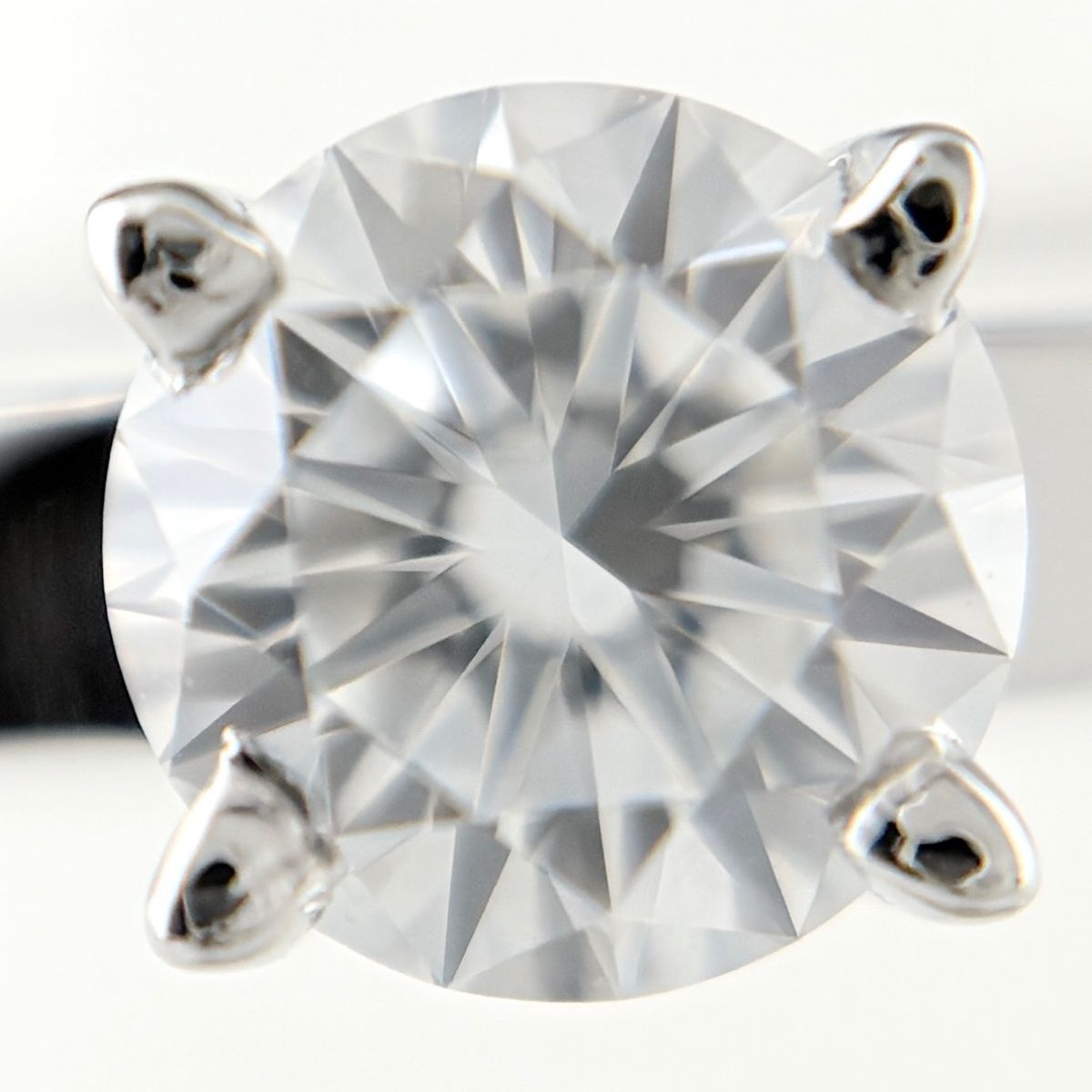 Cartier Diamond Ring Platinum — view 2