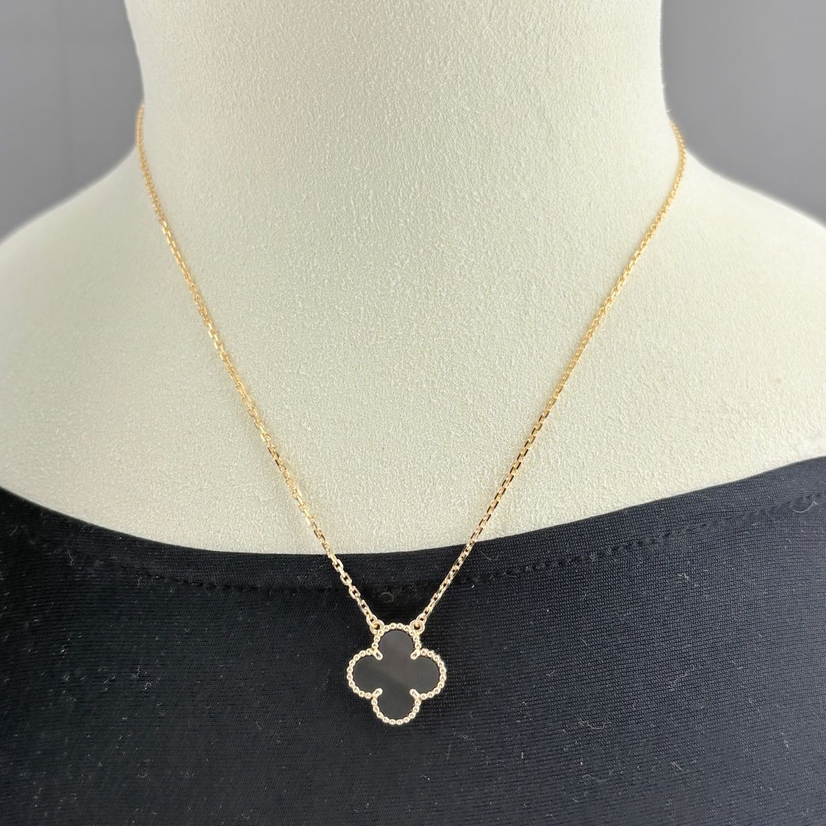Van Cleef & Arpels Vintage Alhambra Onyx Necklace YG Yellow Gold Pendant — view 3