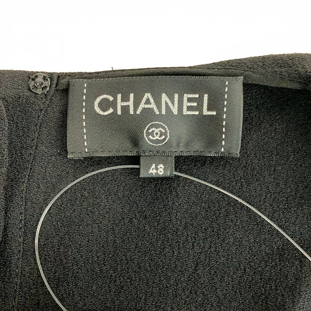 Chanel Sleeveless Top 48 XL Black Crew Neck Silk Ruffle — view 3
