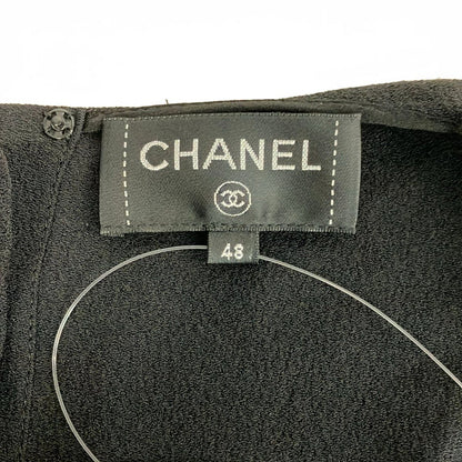 Chanel Sleeveless Top 48 XL Black Crew Neck Silk Ruffle — view 3