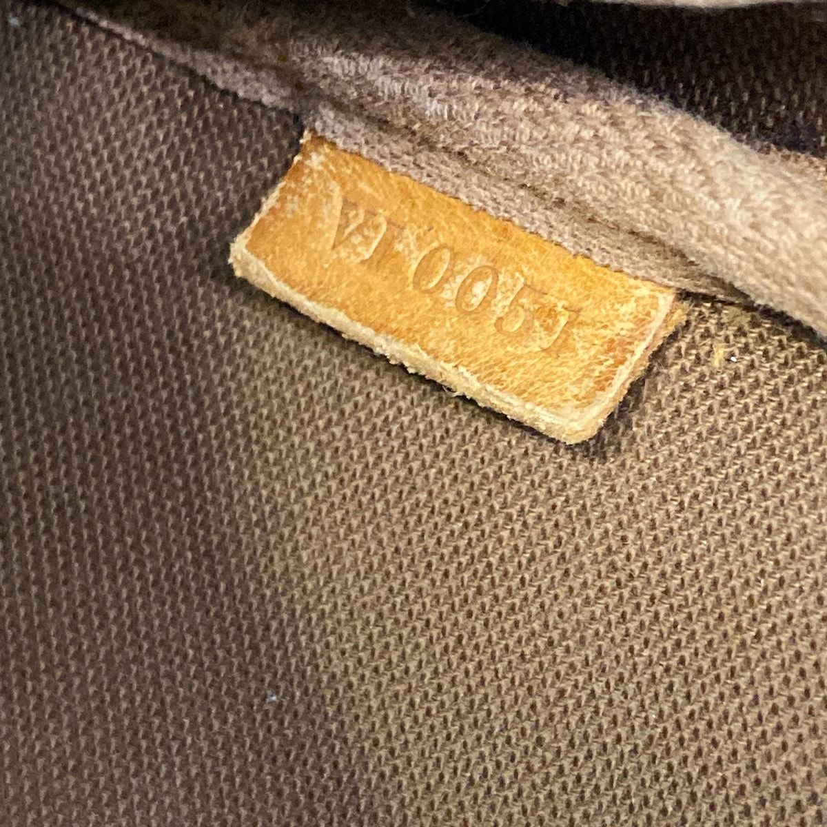 Louis Vuitton Handbag Monogram Pochette — view 9