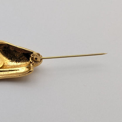 Chanel Brooch Beret Motif Gold First Era Vintage — view 5