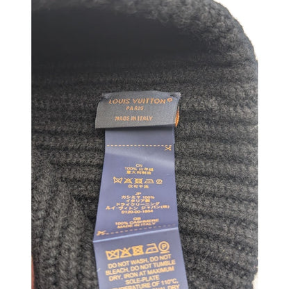 Louis Vuitton LV Spark Noir Black Knit Hat Beanie Logo — view 5