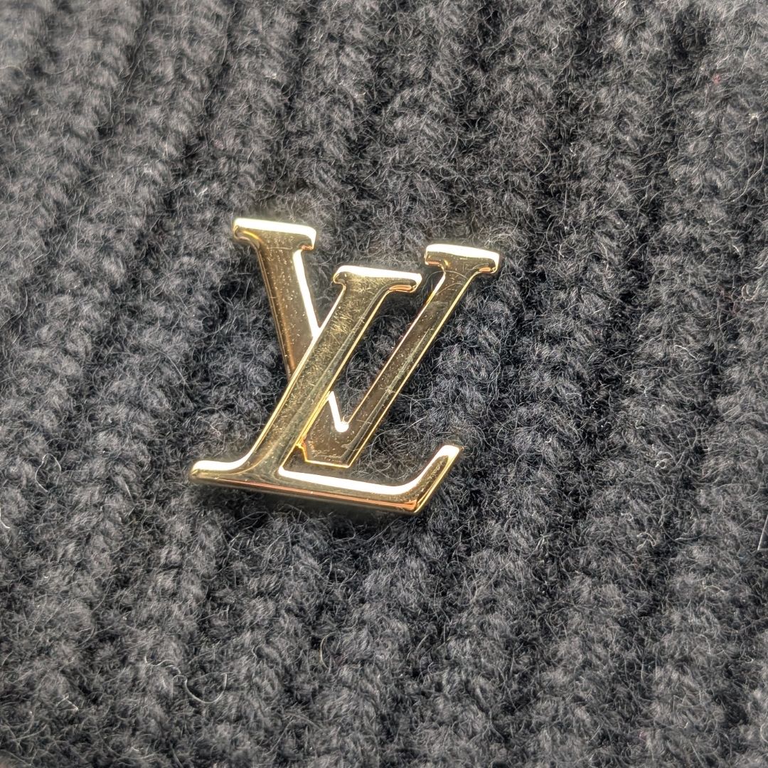 Louis Vuitton LV Spark Noir Black Knit Hat Beanie Logo — view 3