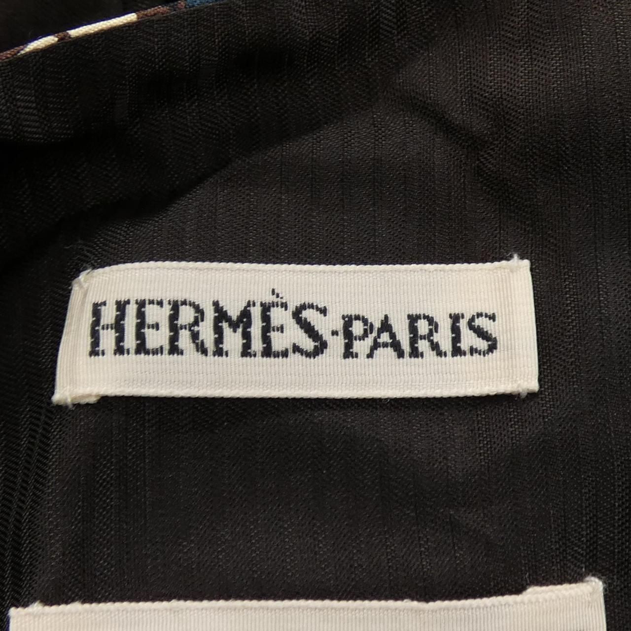 Hermes Vintage Sous Cedre Twill Lenevest Scarf — view 4