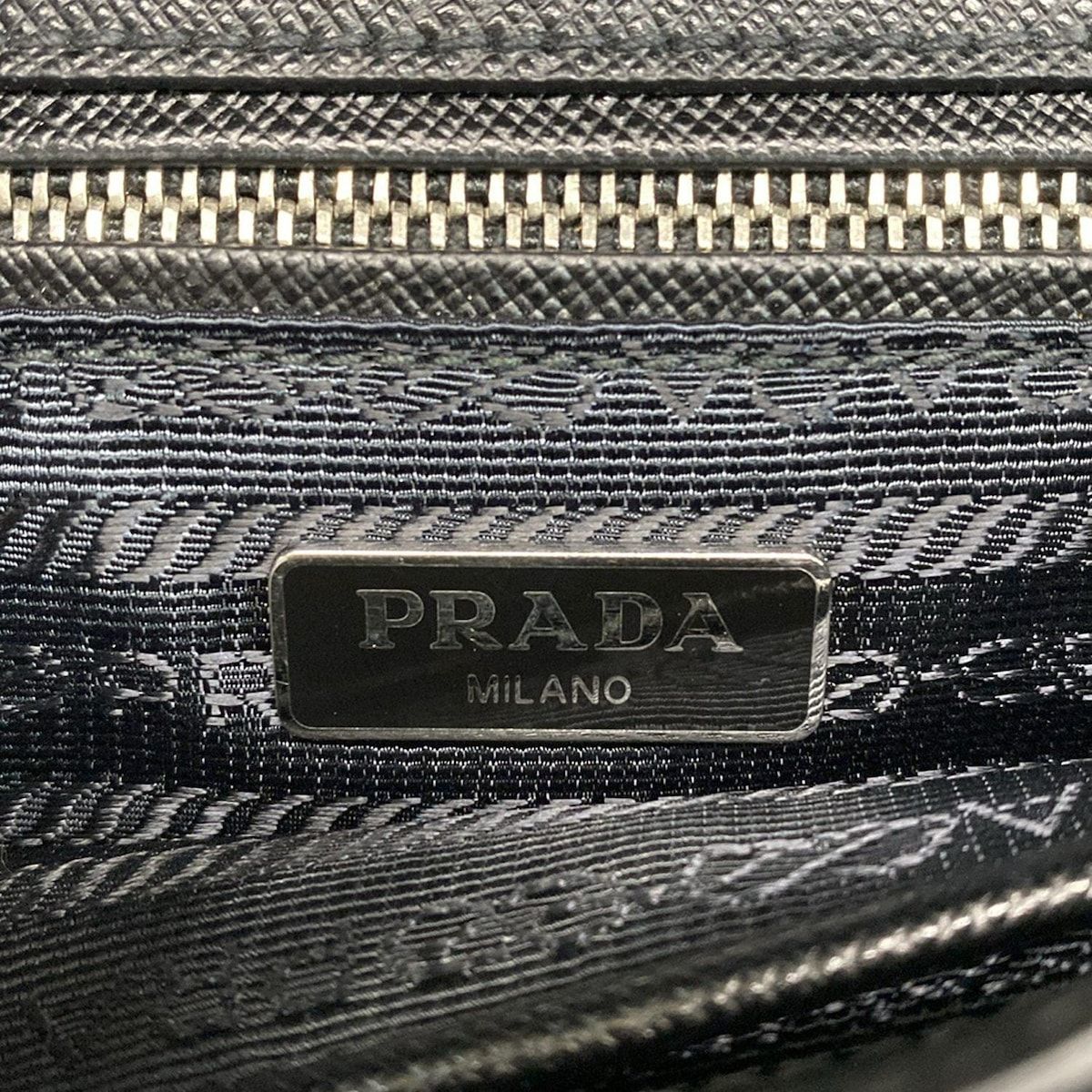 Prada Shoulder Bag Black Chain Quilted — view 8