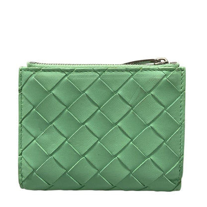 Bottega Veneta Bifold Wallet Maxi Intrecciato Light Green Leather — view 2