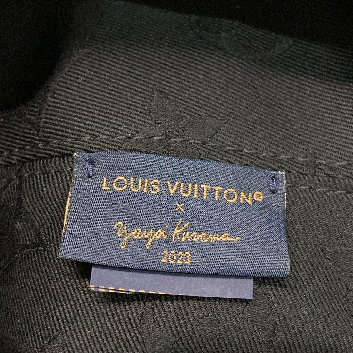 Louis Vuitton Hat LV Yk Shapo Reversible Infinity Dot Bucket Hat Black White — view 5