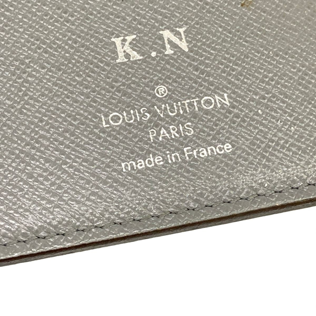 Louis Vuitton Wallet Taiga Portefeuille Brazza Glacier Leather — view 5