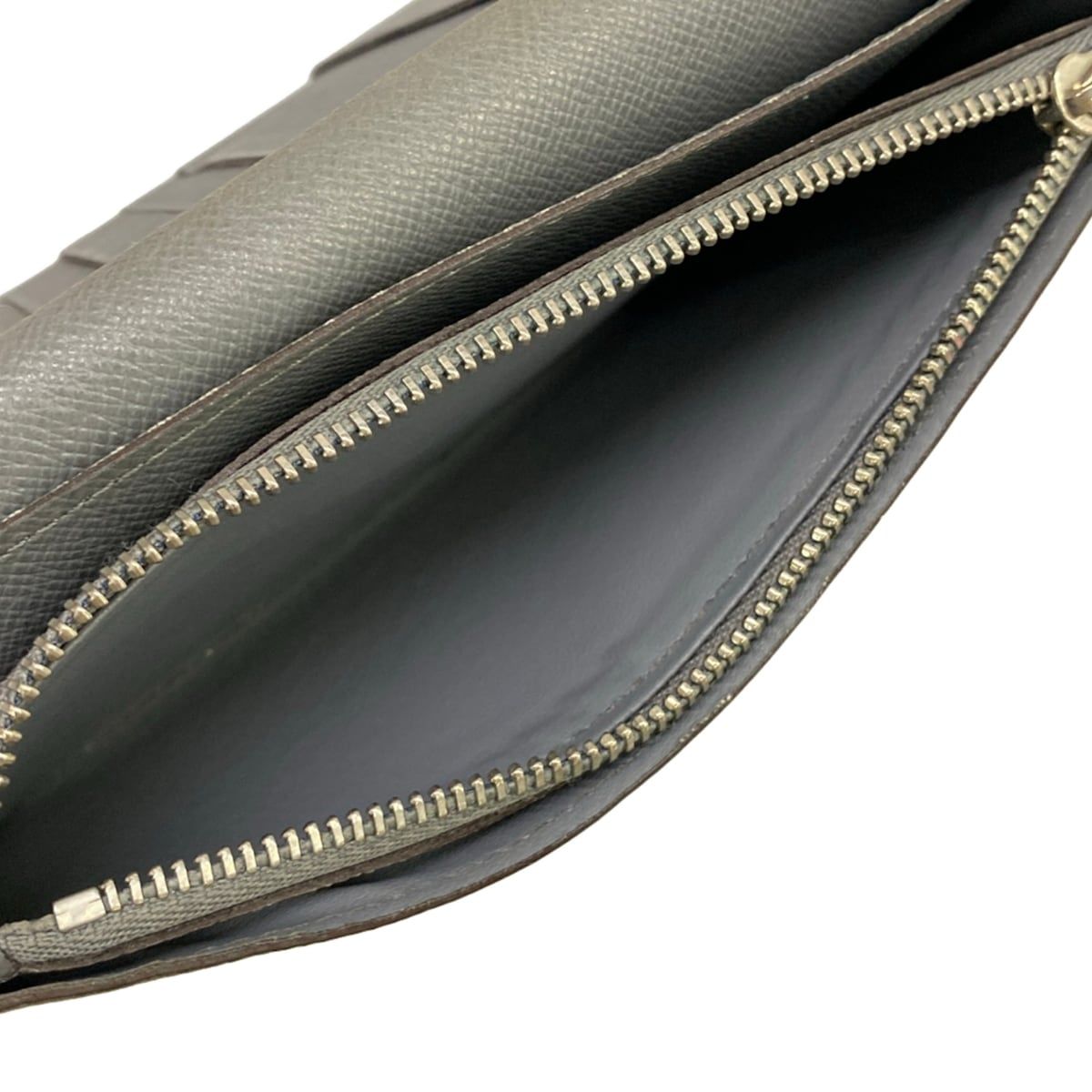 Louis Vuitton Wallet Taiga Portefeuille Brazza Glacier Leather — view 4