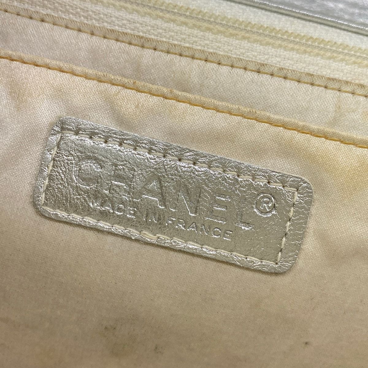 Chanel Shoulder Bag New Travel Line Choco Bar Silver White Chain Leather — view 8
