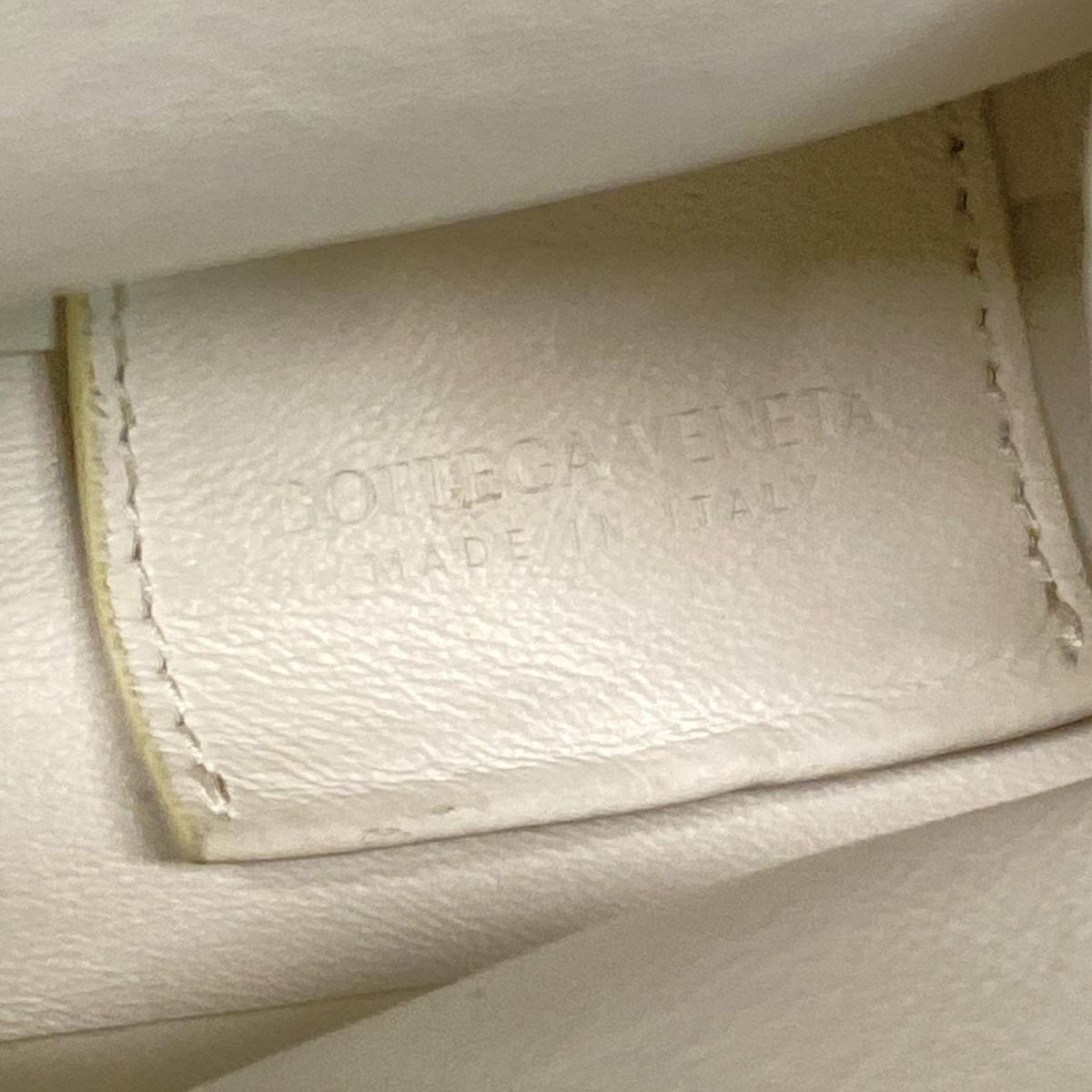 Bottega Veneta Shoulder Bag Small Point Ivory 2-Way Leather — view 8