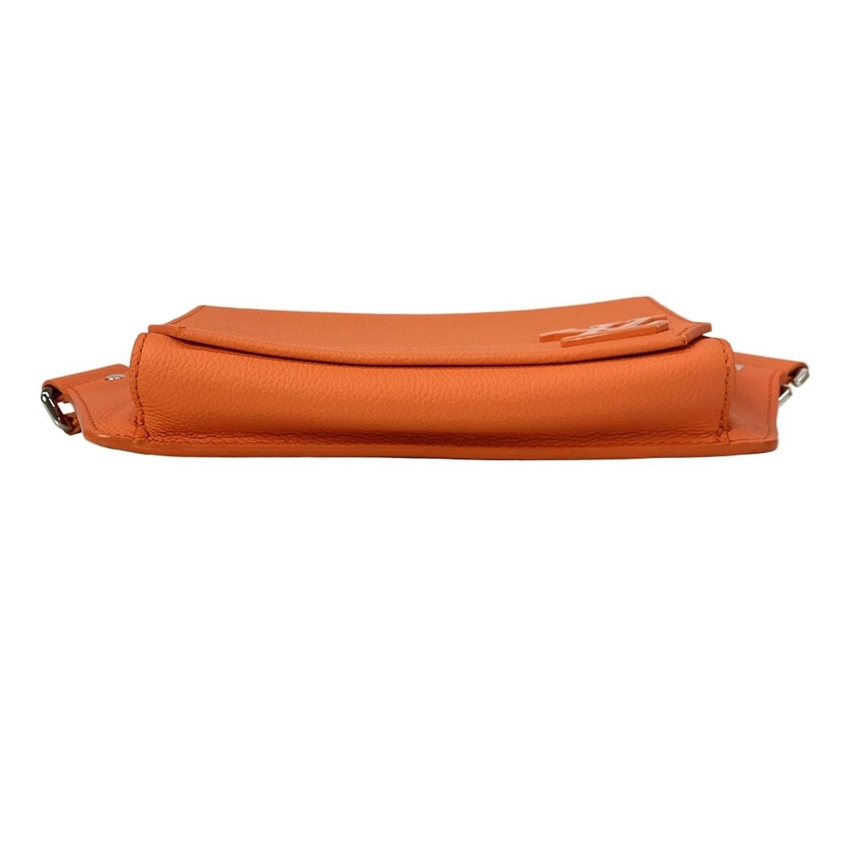 Louis Vuitton Waist Pouch LV Aerogram Takeoff Sling Saffron Leather Cowhide — view 5